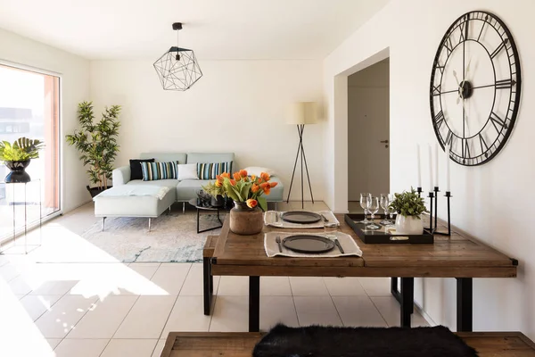 How Home Staging Can Help Buyers Understand the Purpose and Flow of an Open Floor Plan How Home Staging Can Help Buyers Understand the Purpose and Flow of an Open Floor Plan