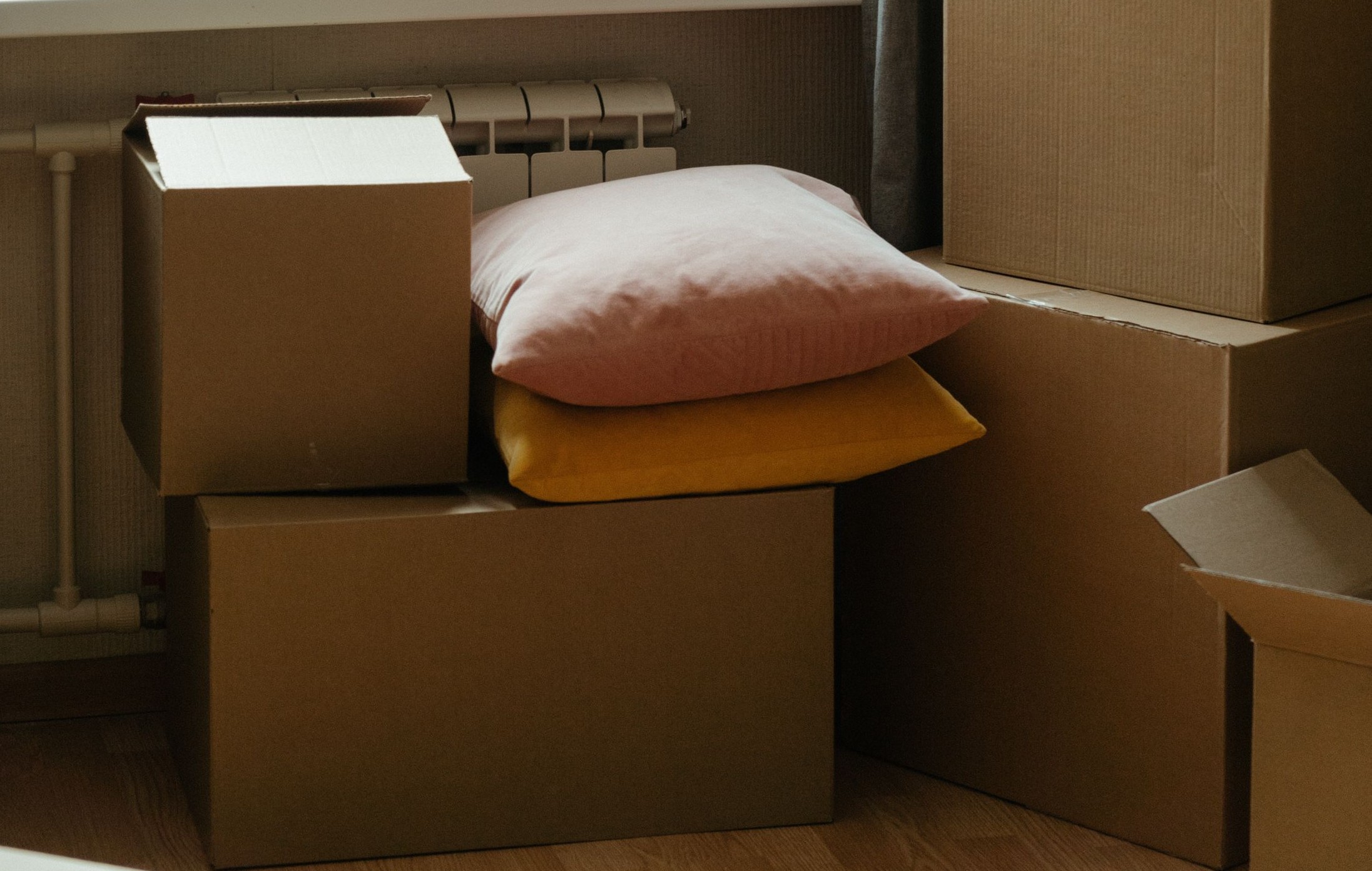 Long-Distance Move from Toronto: Things You Need to Know Long-Distance Move from Toronto: Things You Need to Know