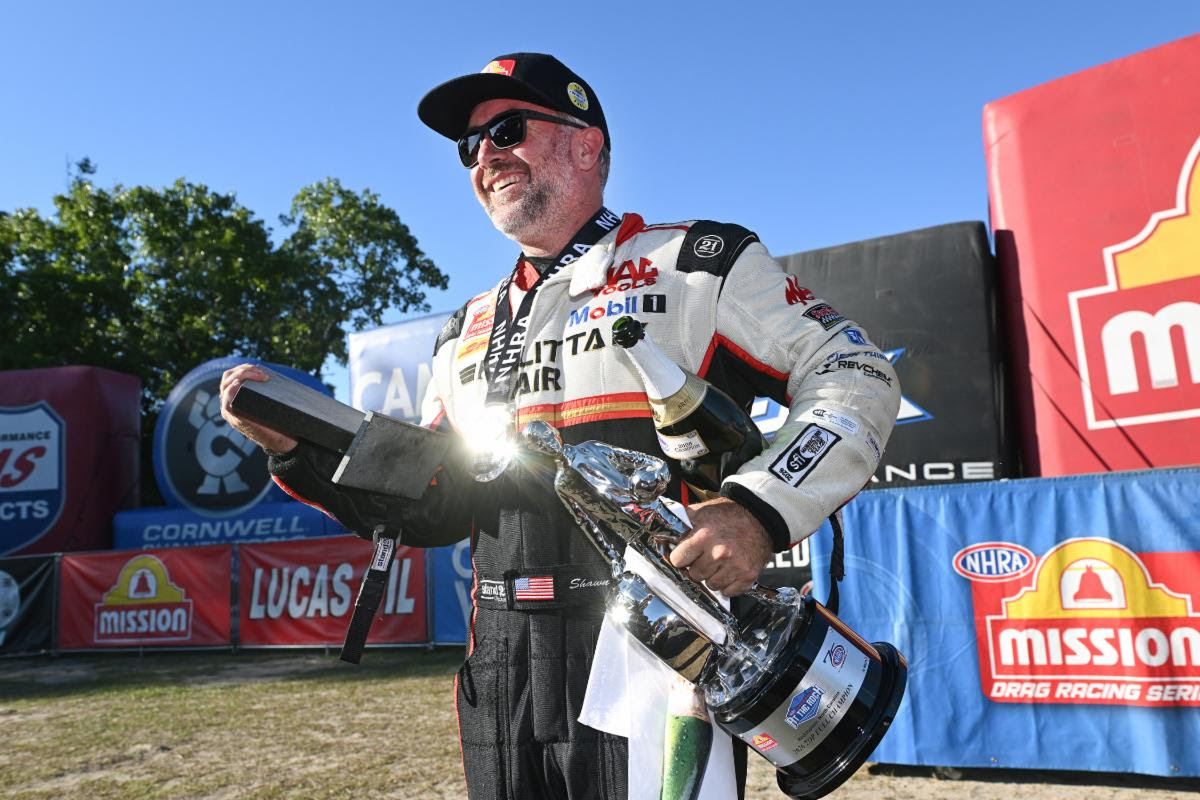 TOP FUEL’S SHAWN LANGDON AFTER FOURTH STRAIGHT WIN OF 2026 AT NAPA AUTO PARTS NHRA MIDWEST NATIONALS TOP FUEL’S SHAWN LANGDON AFTER FOURTH STRAIGHT WIN OF 2026 AT NAPA AUTO PARTS NHRA MIDWEST NATIONALS