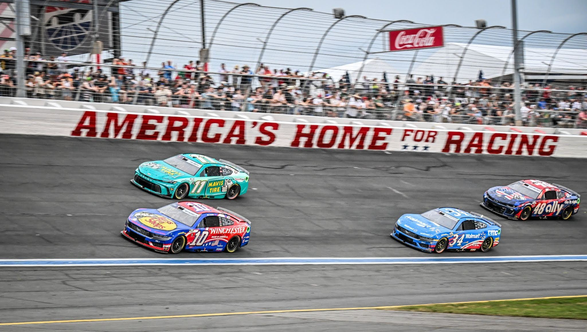 NASCAR Drivers Circle Charlotte As Must-Win in Championship Chase NASCAR Drivers Circle Charlotte As Must-Win in Championship Chase