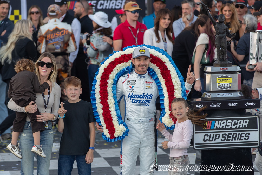 Kyle Larson rebounds with thrilling overtime Cup victory at Talladega Kyle Larson rebounds with thrilling overtime Cup victory at Talladega