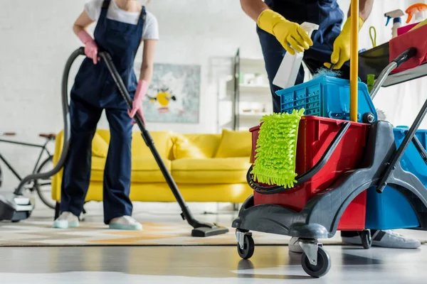 A Practical Seasonal Cleaning Plan for Keeping Every Part of the Home Manageable A Practical Seasonal Cleaning Plan for Keeping Every Part of the Home Manageable