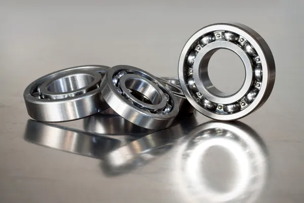 Driveshaft Carrier Bearing Wear: Symptoms, Causes and What to Check Before Replacing It Driveshaft Carrier Bearing Wear: Symptoms, Causes and What to Check Before Replacing It