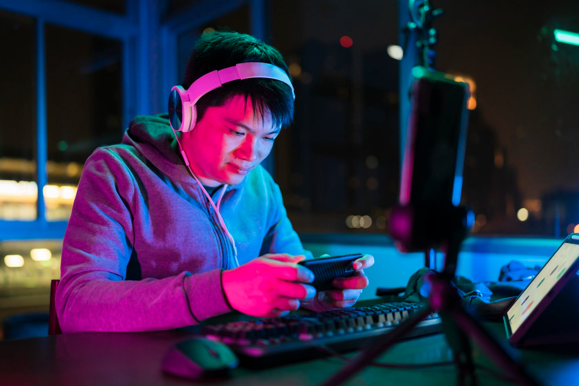 Liên Quân Mobile in Vietnam: How Arena of Valor Became an Esports Phenomenon Liên Quân Mobile in Vietnam: How Arena of Valor Became an Esports Phenomenon