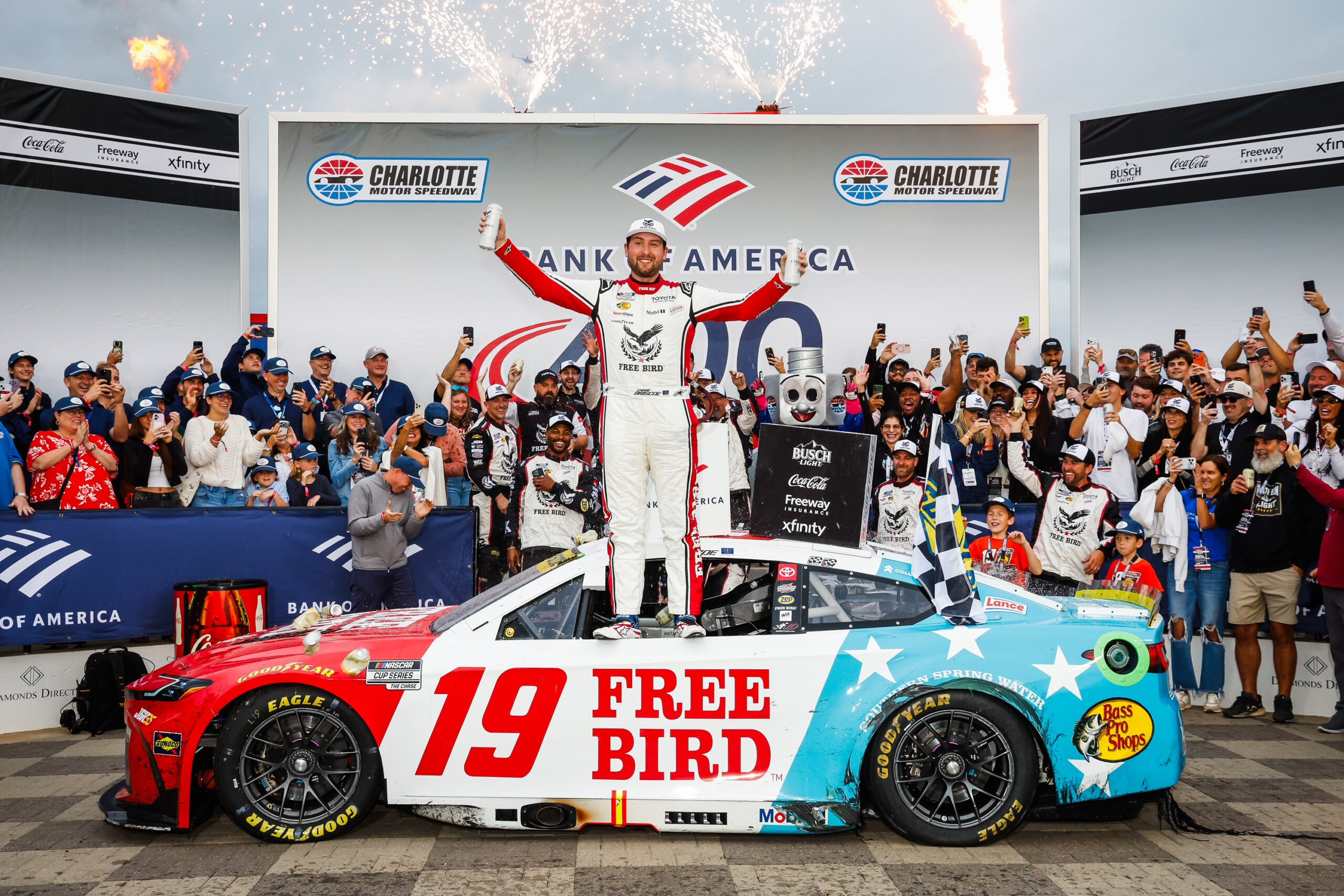 What A Finish! Briscoe Beats Bell By Inches In A Bank of America 400 Thriller What A Finish! Briscoe Beats Bell By Inches In A Bank of America 400 Thriller