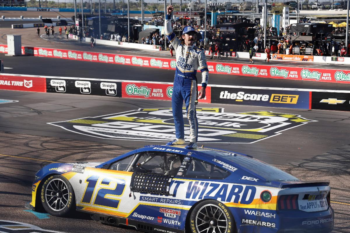 Ford Racing NASCAR – 2026 Phoenix 2 Advance Ford Racing NASCAR – 2026 Phoenix 2 Advance
